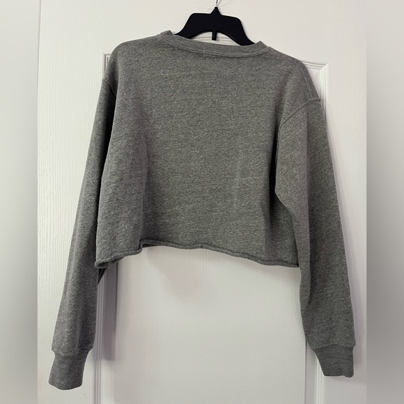 Brandy Melville Alien Crop Top Sweater👽 - Picture 3 of 3